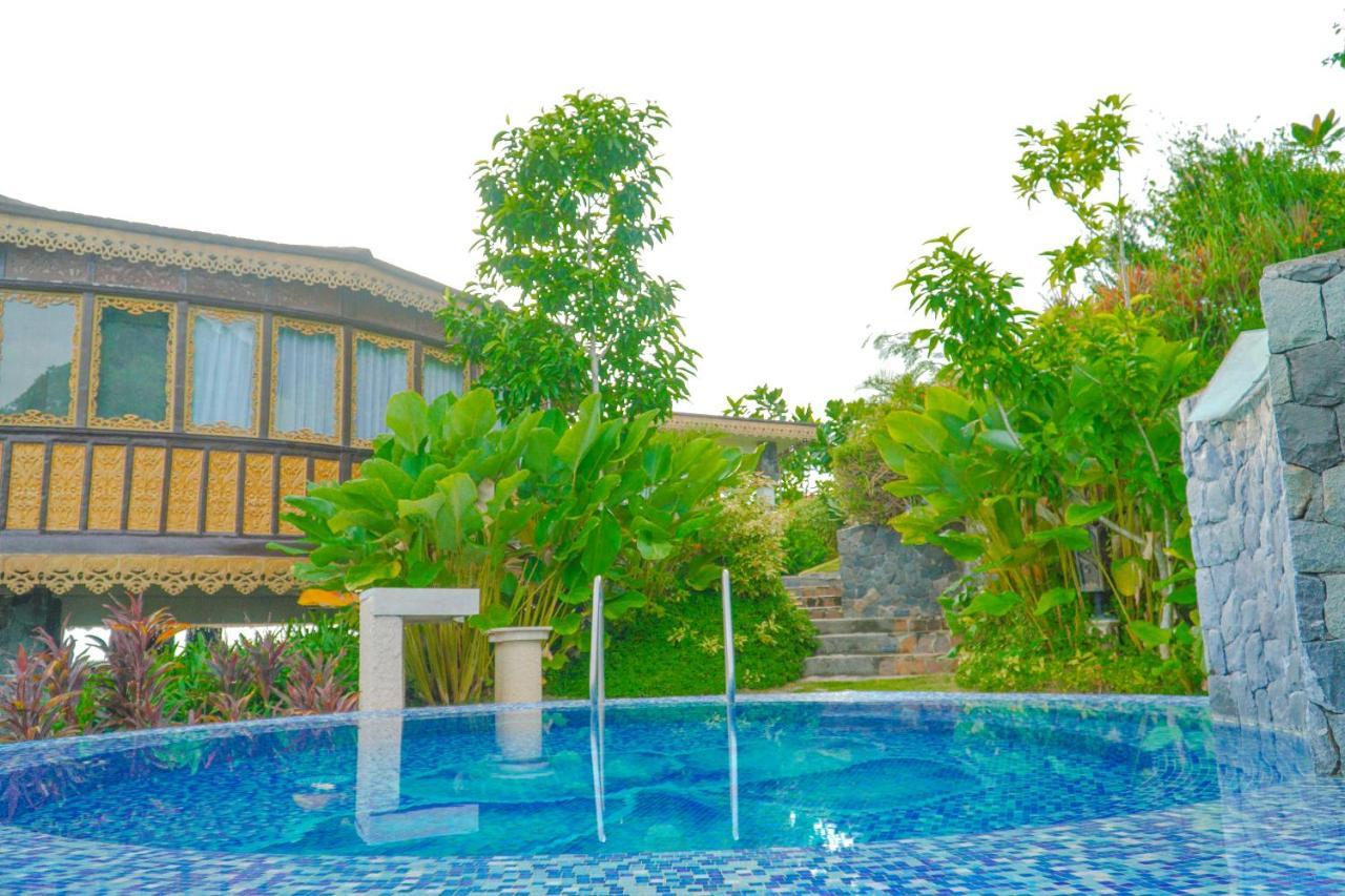 Rancho Bernardo Luxury Villas And Resort Bagac Exterior foto
