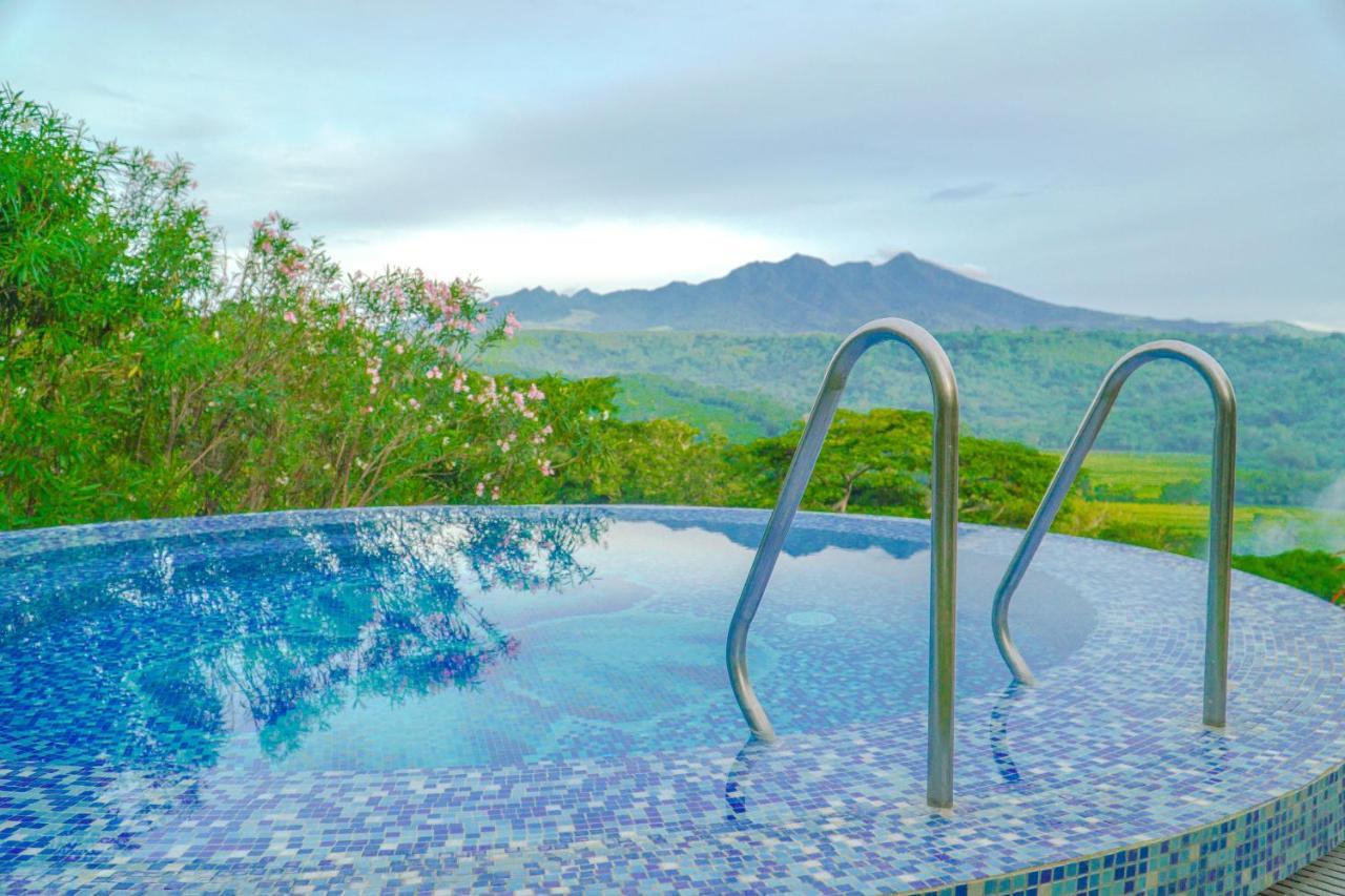 Rancho Bernardo Luxury Villas And Resort Bagac Exterior foto